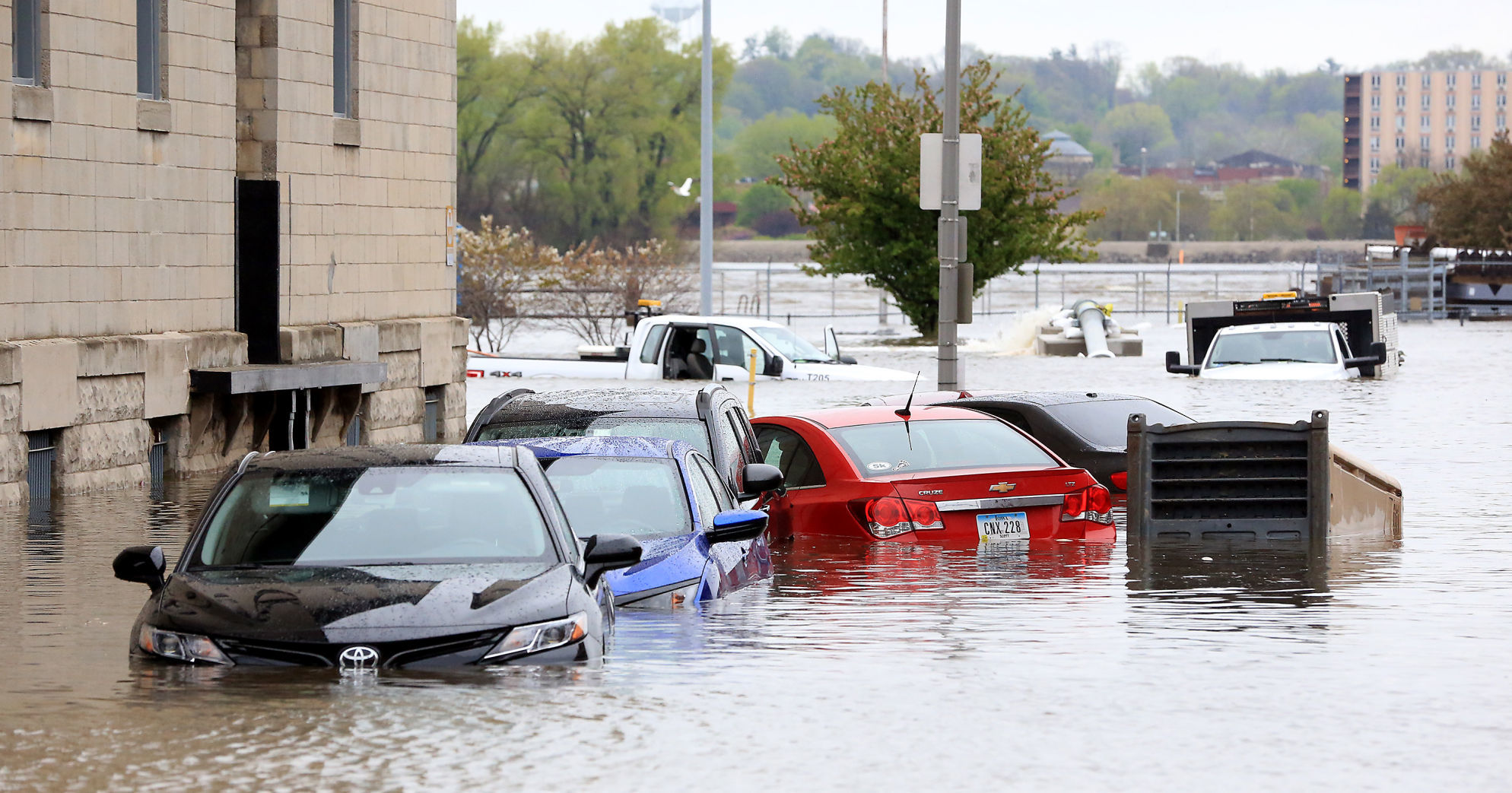 050119-qct-floodwall-005